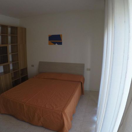 Monolocale Colombo - Agenzia Cocal Apartment กาออร์เล ภายนอก รูปภาพ